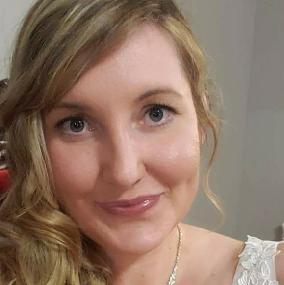 Meet your Posher, Tracy - Picture 1 of 1